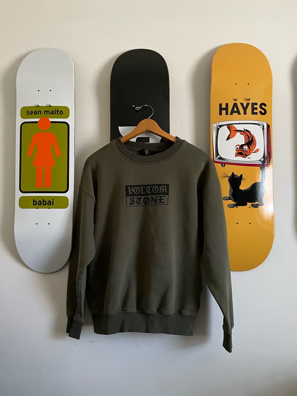3/$15 Men’s Volcom Olive Green Crewneck Sweatshirt